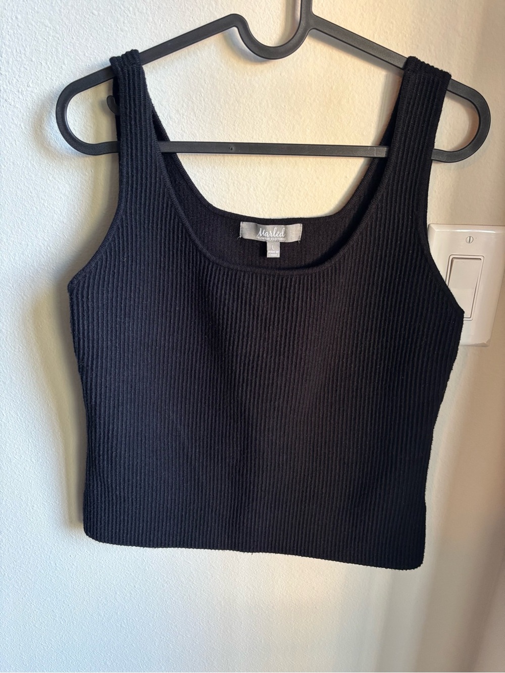 Marled Reunited Clothing Black Ribbed Cropped Tank Top Size L